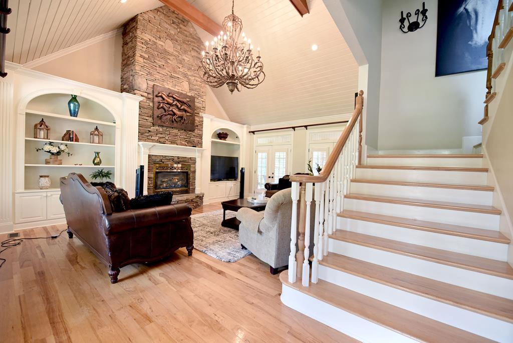 Blairsville, Georgia, 30512, United States, 5 Bedrooms Bedrooms, ,5 BathroomsBathrooms,Residential,Active,1888957
