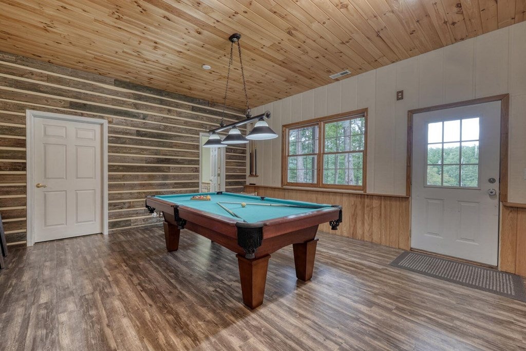 Blairsville, Georgia, 30512, United States, 4 Bedrooms Bedrooms, ,4 BathroomsBathrooms,Residential,Active,1920254