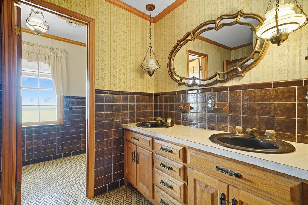 Ellijay, Georgia, 30540, United States, 4 Bedrooms Bedrooms, ,4 BathroomsBathrooms,Residential,Active,1954327