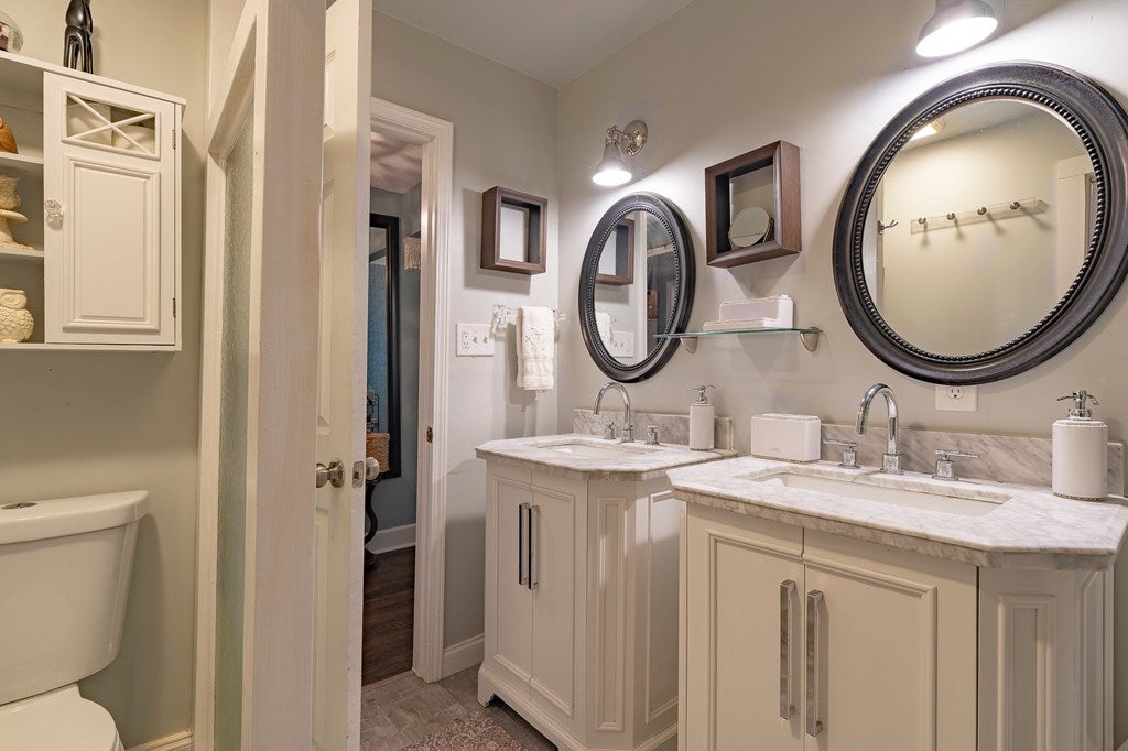 Blairsville, Georgia, 30512, United States, 5 Bedrooms Bedrooms, ,6 BathroomsBathrooms,Residential,Active,1944103
