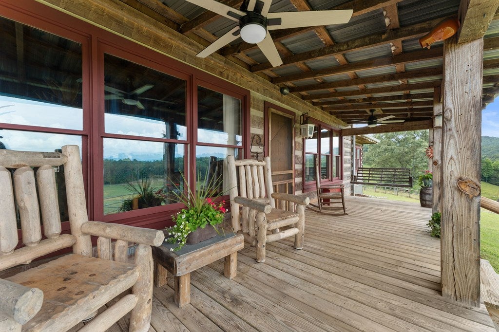 Warne, North Carolina, 28909, United States, 3 Bedrooms Bedrooms, ,3 BathroomsBathrooms,Residential,Active,1859363