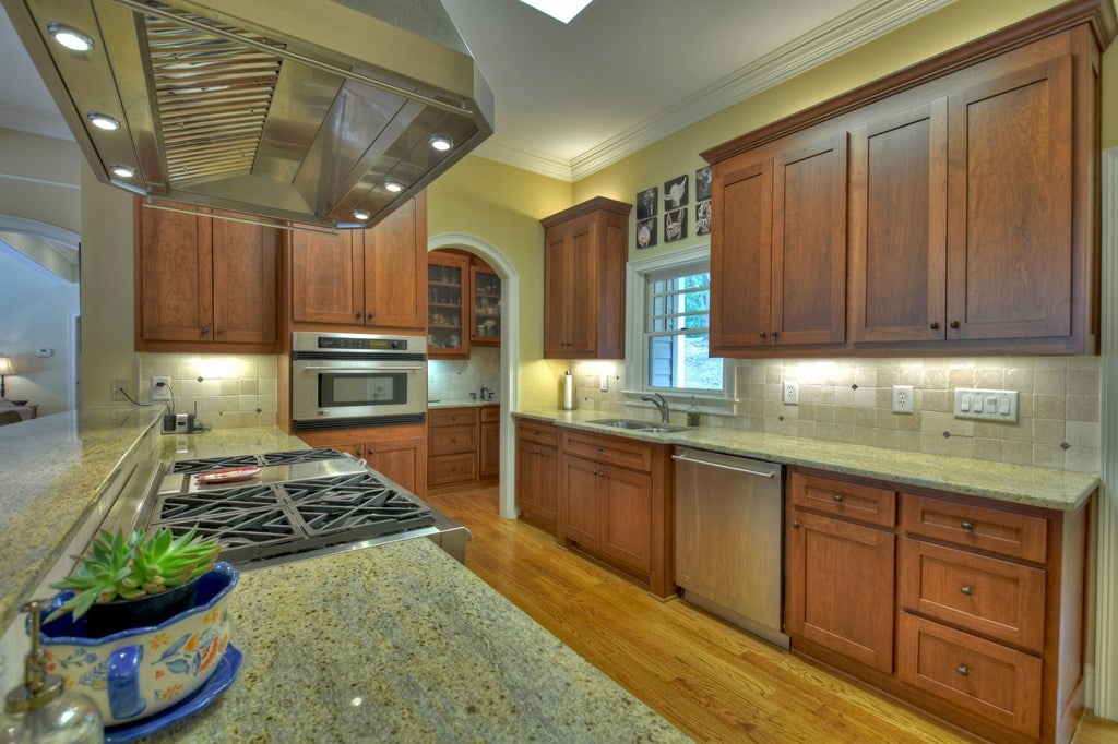 Ellijay, Georgia, 30536, United States, 6 Bedrooms Bedrooms, ,7 BathroomsBathrooms,Residential,Active,1790226