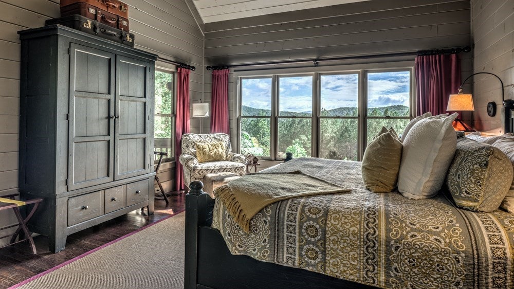 Ellijay, Georgia, 30536, United States, 6 Bedrooms Bedrooms, ,5 BathroomsBathrooms,Residential,Active,1929800