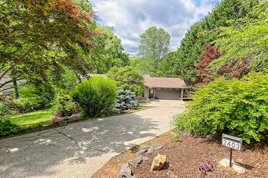 Hiawassee, Georgia, 30546, United States, 3 Bedrooms Bedrooms, ,3 BathroomsBathrooms,Residential,Active,1790158