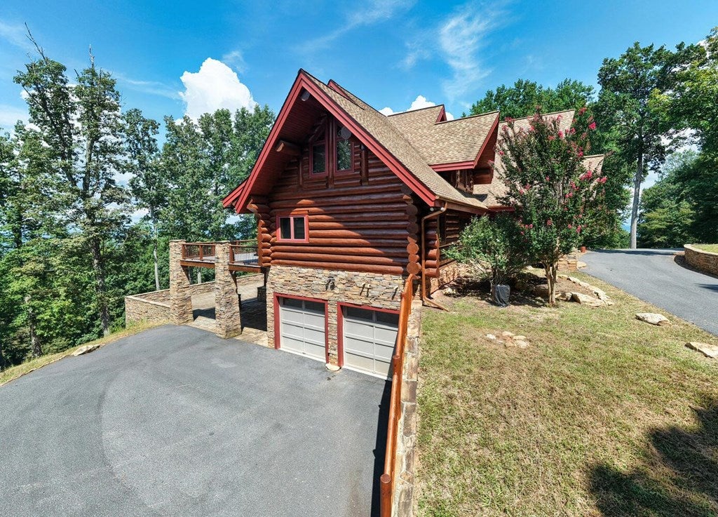 Blairsville, Georgia, 30512, United States, 4 Bedrooms Bedrooms, ,6 BathroomsBathrooms,Residential,Active,1934771