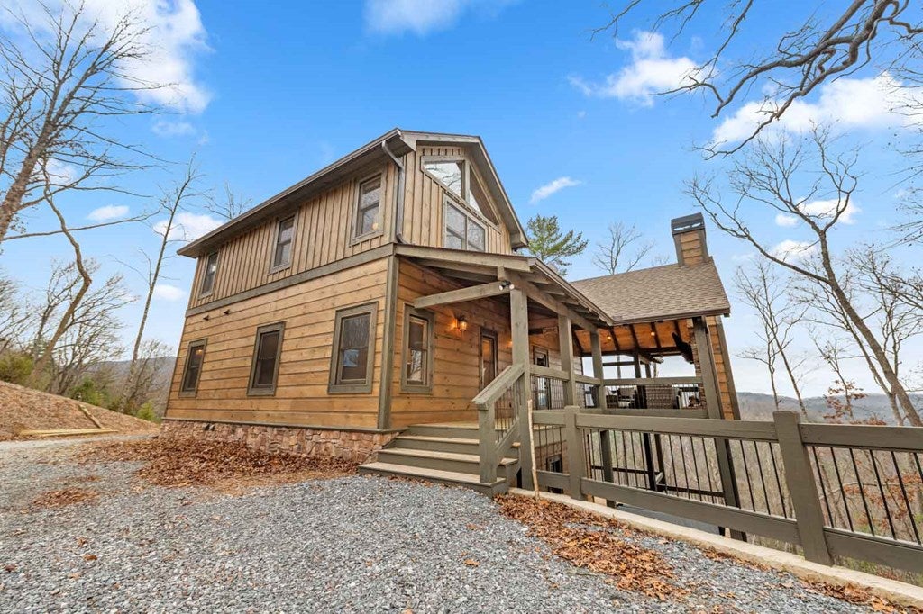 Blue Ridge, Georgia, 30513, United States, 4 Bedrooms Bedrooms, ,4 BathroomsBathrooms,Residential,Active,1965858