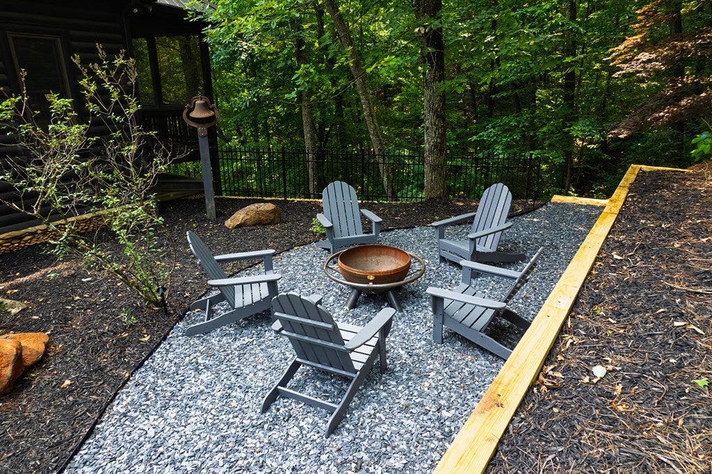 Ellijay, Georgia, 30536, United States, 6 Bedrooms Bedrooms, ,5 BathroomsBathrooms,Residential,Active,1929800