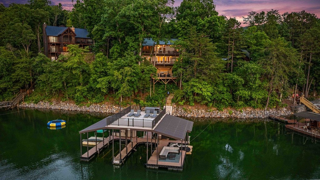 Morganton, Georgia, 30560, United States, 4 Bedrooms Bedrooms, ,3 BathroomsBathrooms,Residential,Pending,1858671