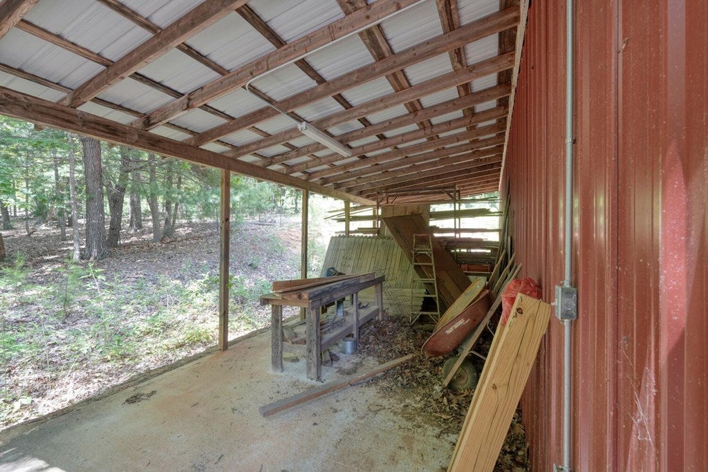 Blairsville, Georgia, 30512, United States, 3 Bedrooms Bedrooms, ,4 BathroomsBathrooms,Residential,Active,1877837