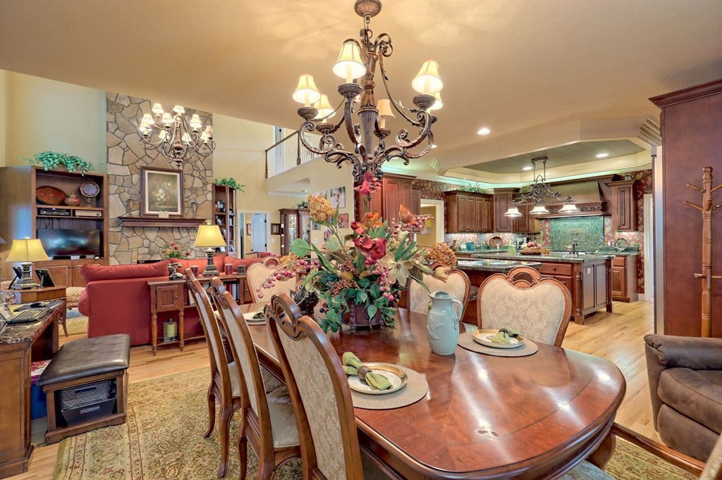 Hiawassee, Georgia, 30546, United States, 4 Bedrooms Bedrooms, ,5 BathroomsBathrooms,Residential,Active,1741595