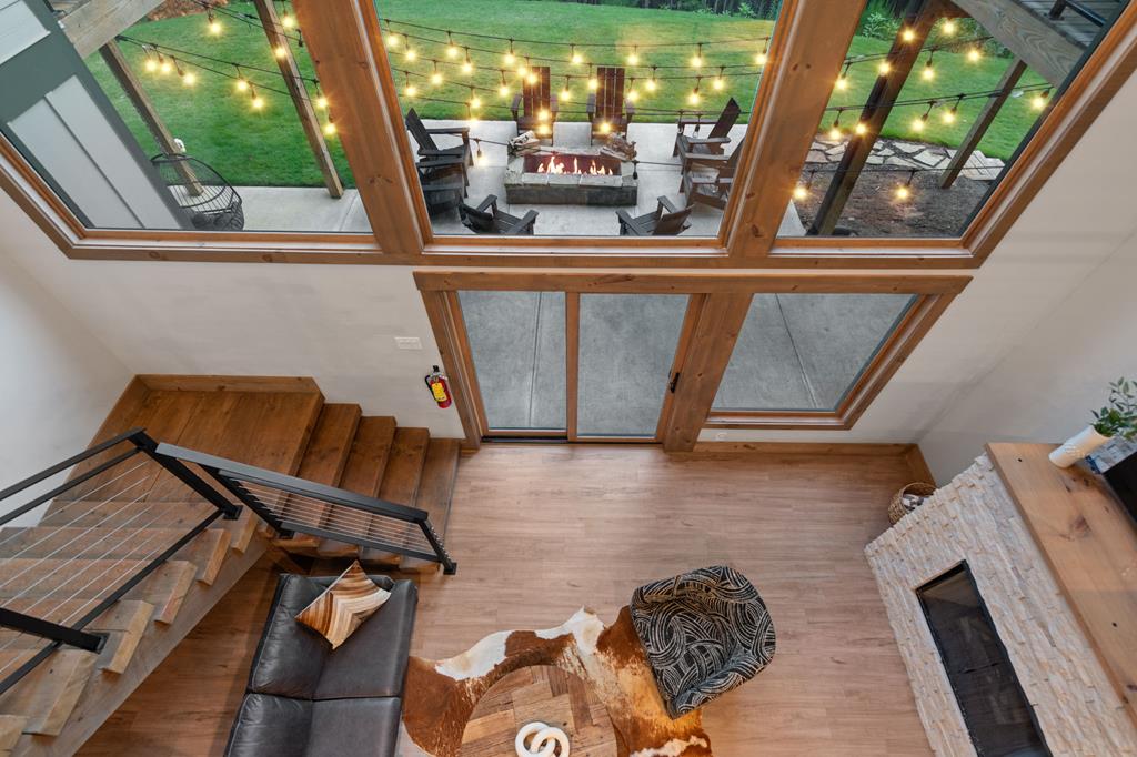 Ellijay, Georgia, 30540, United States, 5 Bedrooms Bedrooms, ,6 BathroomsBathrooms,Residential,Active,1914794