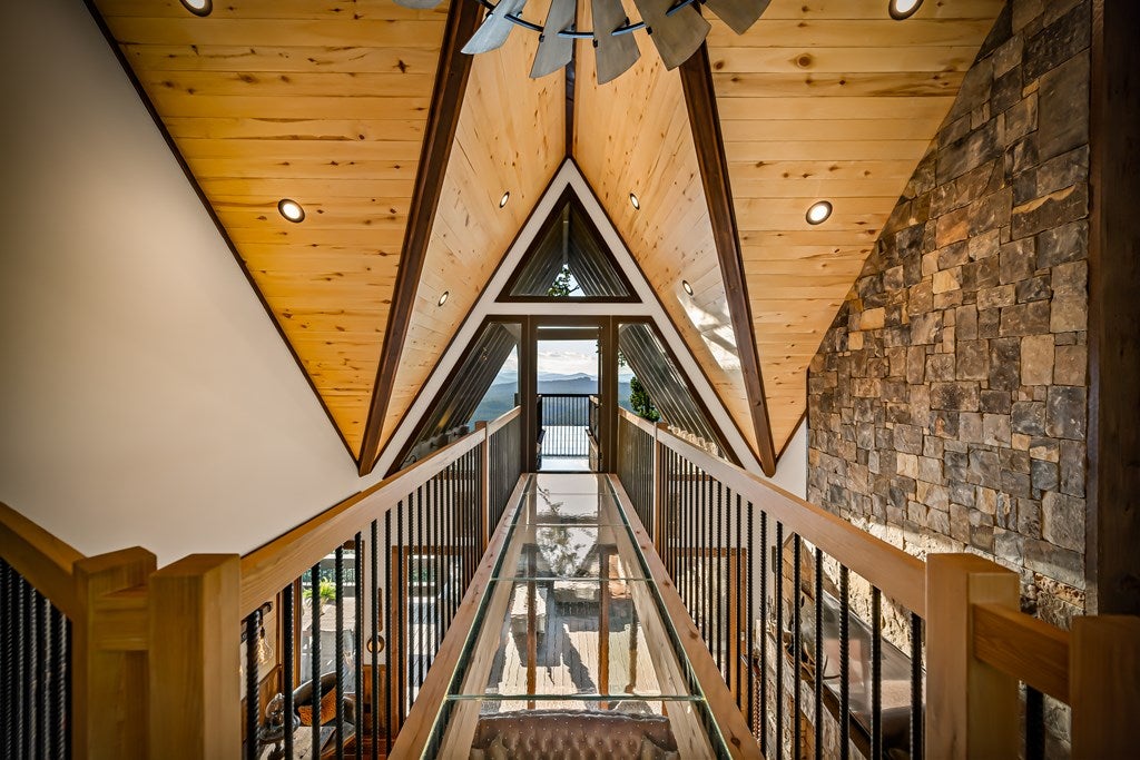 Blue Ridge, Georgia, 30513, United States, 4 Bedrooms Bedrooms, ,5 BathroomsBathrooms,Residential,Active,1904743