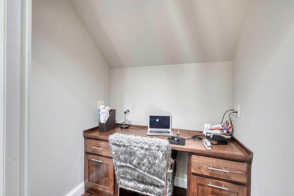 Blairsville, Georgia, 30512, United States, 4 Bedrooms Bedrooms, ,4 BathroomsBathrooms,Residential,Active,1850663