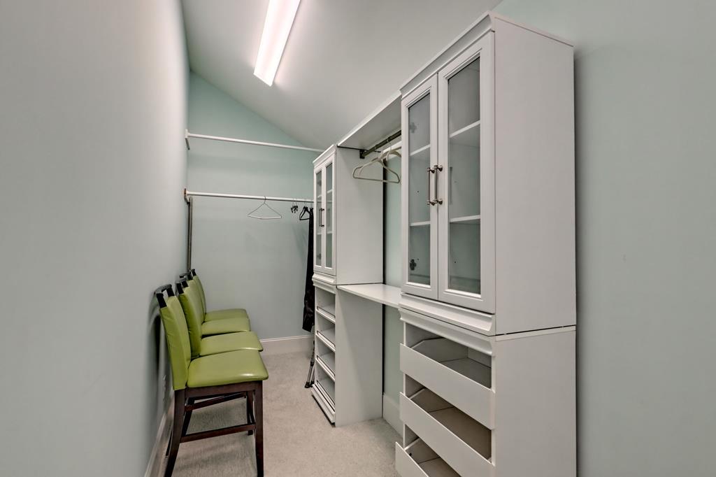 Franklin, North Carolina, 28734, United States, 3 Bedrooms Bedrooms, ,4 BathroomsBathrooms,Residential,Active,2015469