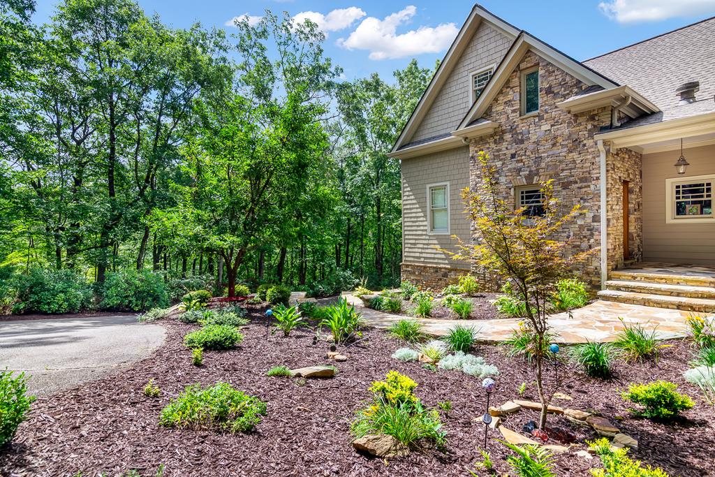 Ellijay, Georgia, 30536, United States, 6 Bedrooms Bedrooms, ,7 BathroomsBathrooms,Residential,Active,1790226