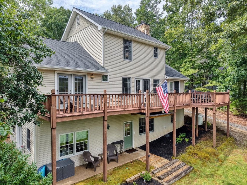 Blairsville, Georgia, 30512, United States, 4 Bedrooms Bedrooms, ,4 BathroomsBathrooms,Residential,Active,1920254