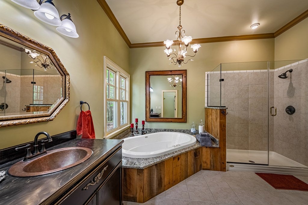 Ellijay, Georgia, 30536, United States, 4 Bedrooms Bedrooms, ,4 BathroomsBathrooms,Residential,Active,1800168