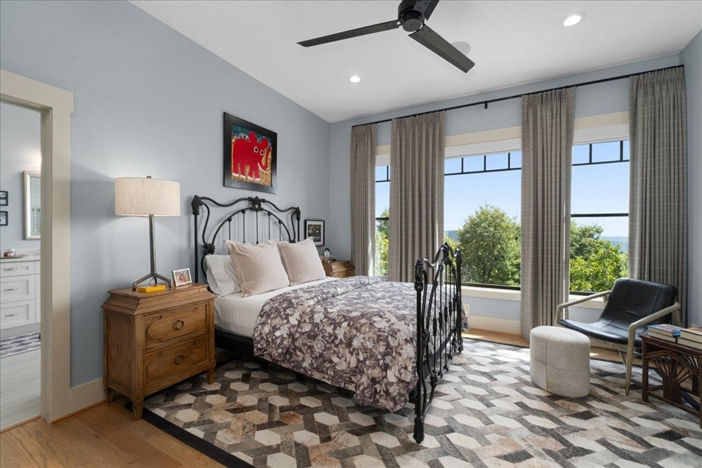 Ellijay, Georgia, 30540, United States, 5 Bedrooms Bedrooms, ,7 BathroomsBathrooms,Residential,Active,1951812