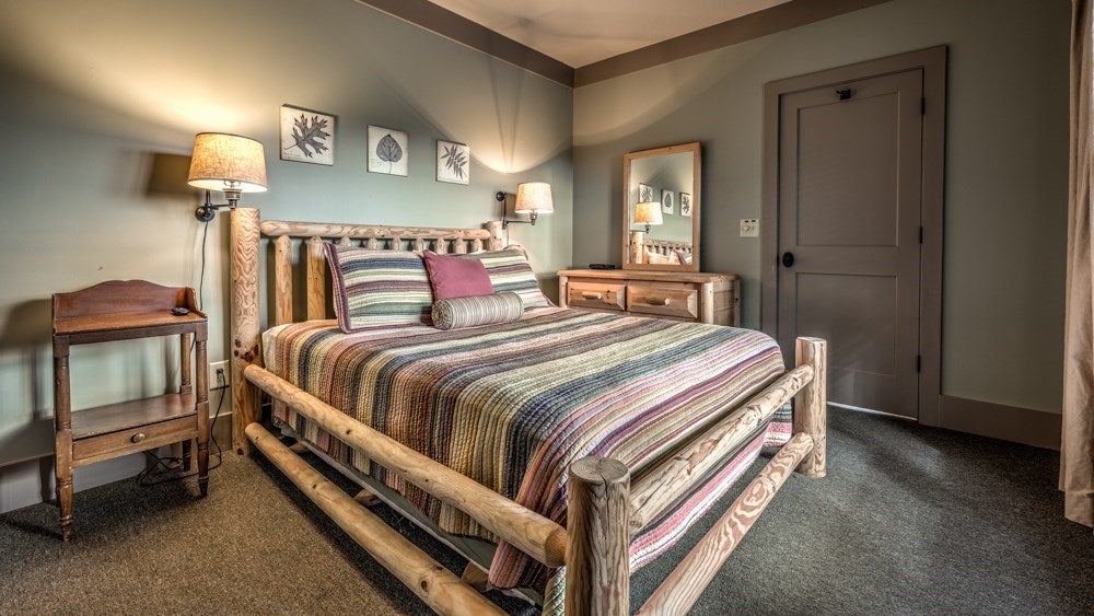 Ellijay, Georgia, 30536, United States, 6 Bedrooms Bedrooms, ,5 BathroomsBathrooms,Residential,Active,1929800