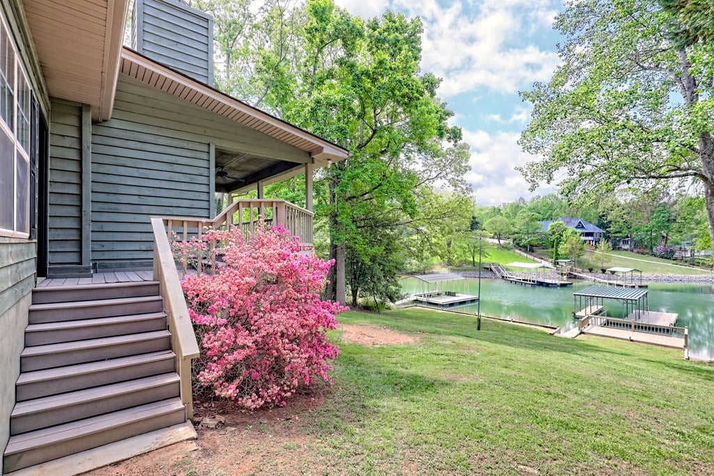 Hiawassee, Georgia, 30546, United States, 3 Bedrooms Bedrooms, ,3 BathroomsBathrooms,Residential,Active,1790158