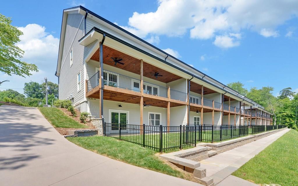 Hiawassee, Georgia, 30546, United States, 4 Bedrooms Bedrooms, ,5 BathroomsBathrooms,Residential,Active,1899221