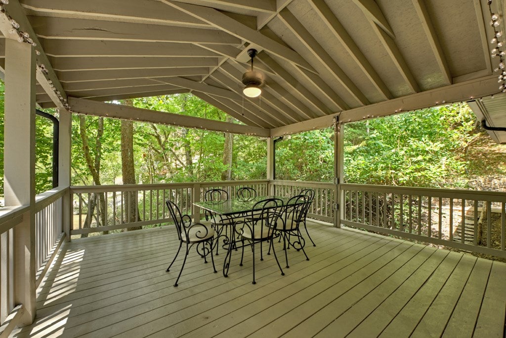 Ellijay, Georgia, 30536, United States, 3 Bedrooms Bedrooms, ,5 BathroomsBathrooms,Residential,Active,1926905