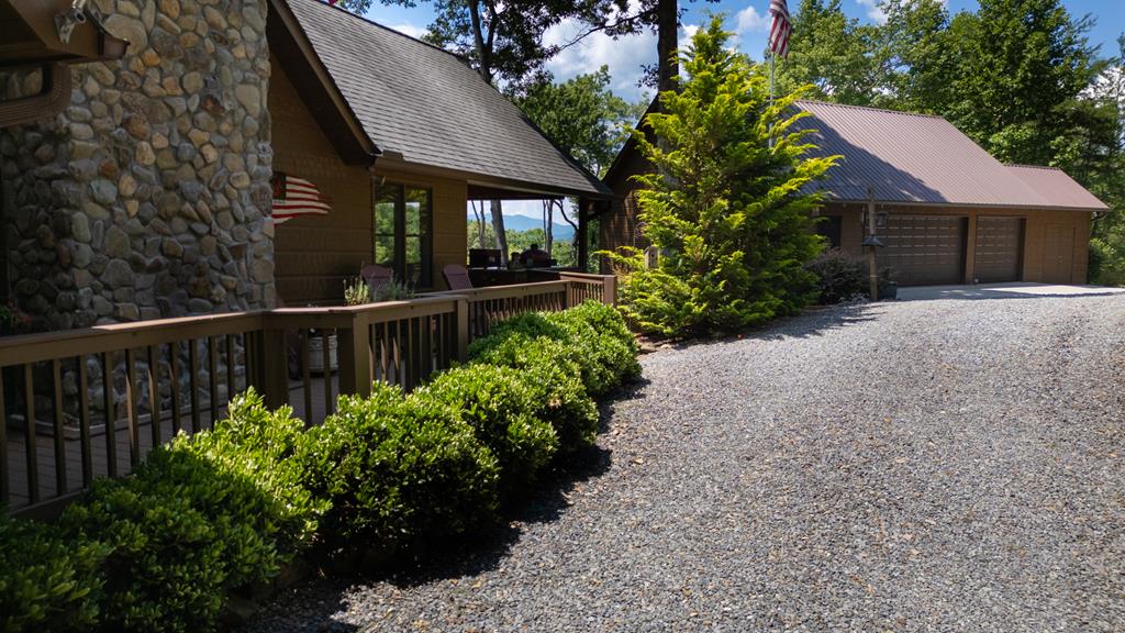 Morganton, Georgia, 30560, United States, 4 Bedrooms Bedrooms, ,6 BathroomsBathrooms,Residential,Active,1944072