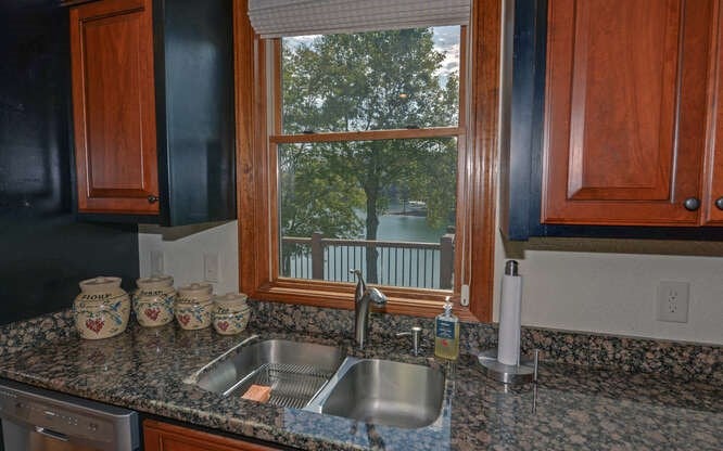 Hiawassee, Georgia, 30546, United States, 4 Bedrooms Bedrooms, ,3 BathroomsBathrooms,Residential,Active,1945082