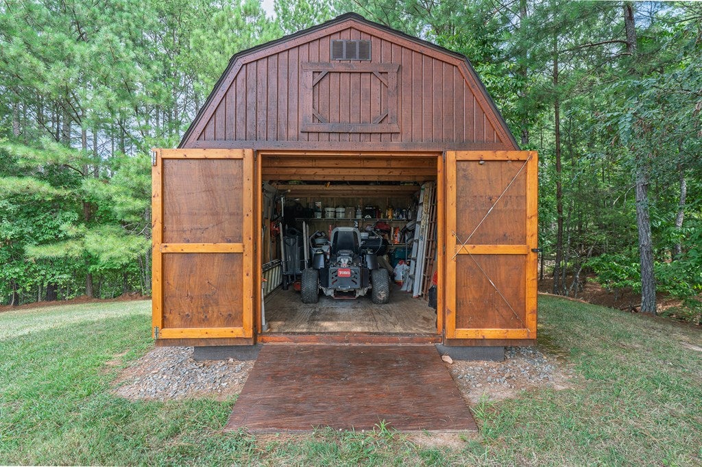 Copperhill, Tennessee, 37317, United States, 5 Bedrooms Bedrooms, ,6 BathroomsBathrooms,Residential,Active,1871227
