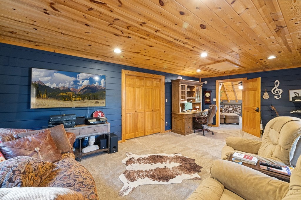 Blue Ridge, Georgia, 30513, United States, 4 Bedrooms Bedrooms, ,4 BathroomsBathrooms,Residential,Active,1990018