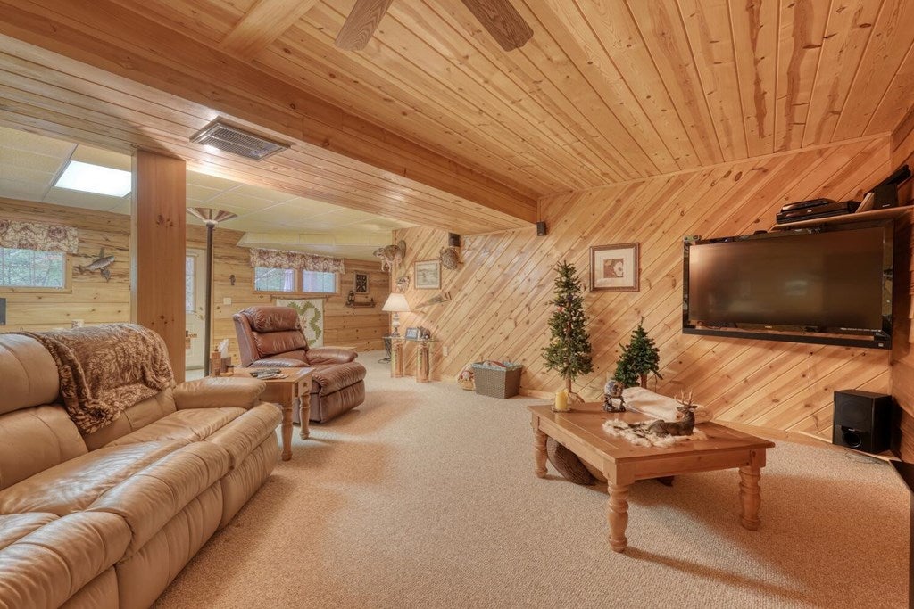 Blairsville, Georgia, 30512, United States, 3 Bedrooms Bedrooms, ,4 BathroomsBathrooms,Residential,Active,1877837