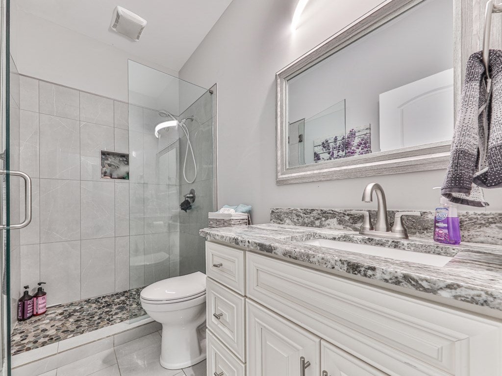 Ellijay, Georgia, 30540, United States, 4 Bedrooms Bedrooms, ,5 BathroomsBathrooms,Residential,Active,1952037