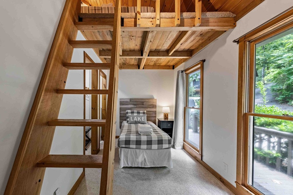 Morganton, Georgia, 30560, United States, 4 Bedrooms Bedrooms, ,3 BathroomsBathrooms,Residential,Pending,1858671