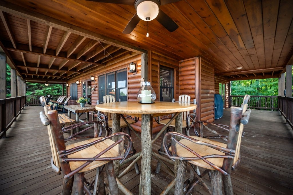 Mineral Bluff, Georgia, 30559, United States, 4 Bedrooms Bedrooms, ,4 BathroomsBathrooms,Residential,Active,1929467