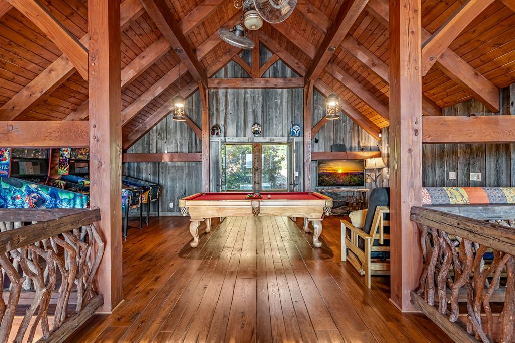 Ellijay, Georgia, 30536, United States, 5 Bedrooms Bedrooms, ,5 BathroomsBathrooms,Residential,Active,1973280