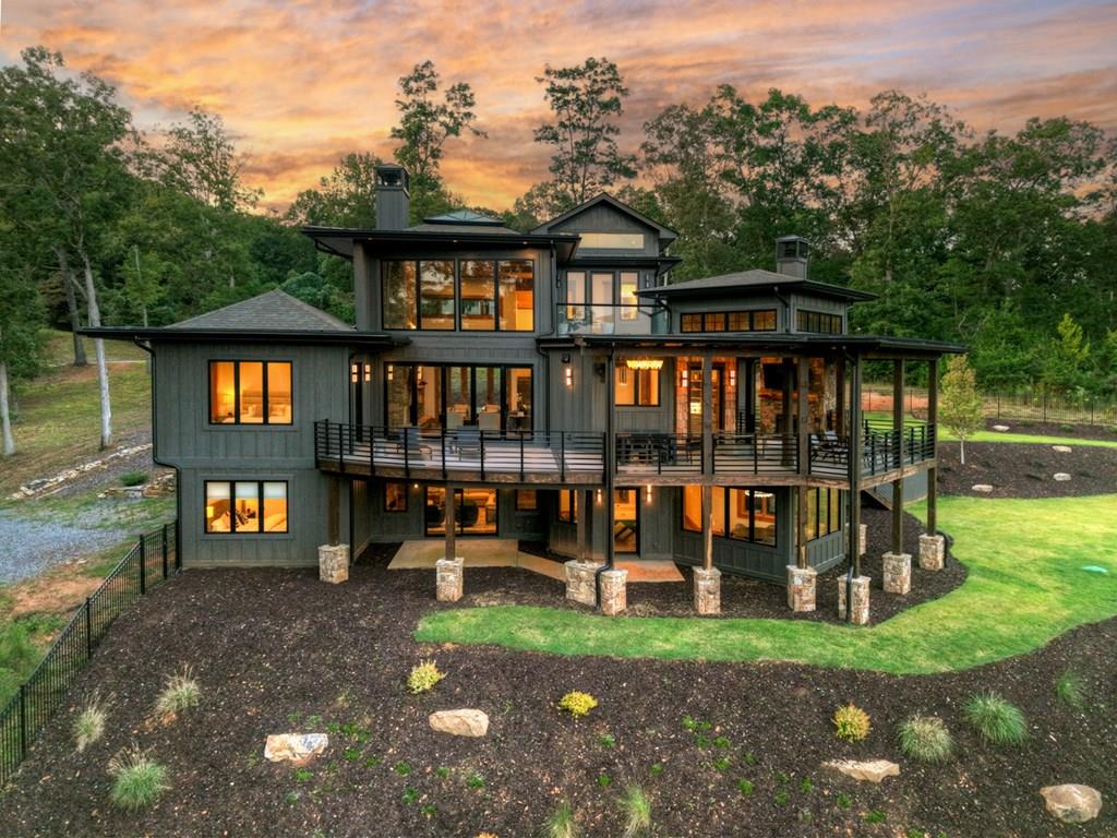 Blue Ridge, Georgia, 30513, United States, 5 Bedrooms Bedrooms, ,5 BathroomsBathrooms,Residential,Active,1945259