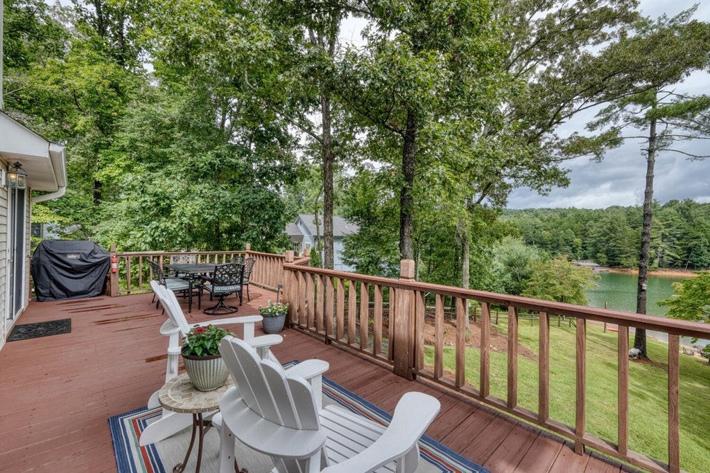 Blairsville, Georgia, 30512, United States, 4 Bedrooms Bedrooms, ,4 BathroomsBathrooms,Residential,Active,1920254
