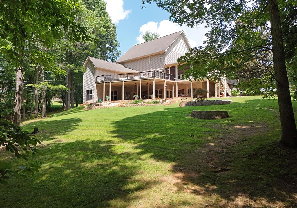 Blairsville, Georgia, 30512, United States, 5 Bedrooms Bedrooms, ,5 BathroomsBathrooms,Residential,Active,1888957