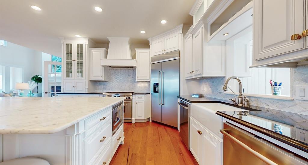 Hiawassee, Georgia, 30546, United States, 8 Bedrooms Bedrooms, ,6 BathroomsBathrooms,Residential,Active,1821974