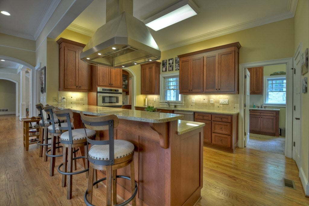 Ellijay, Georgia, 30536, United States, 6 Bedrooms Bedrooms, ,7 BathroomsBathrooms,Residential,Active,1790226