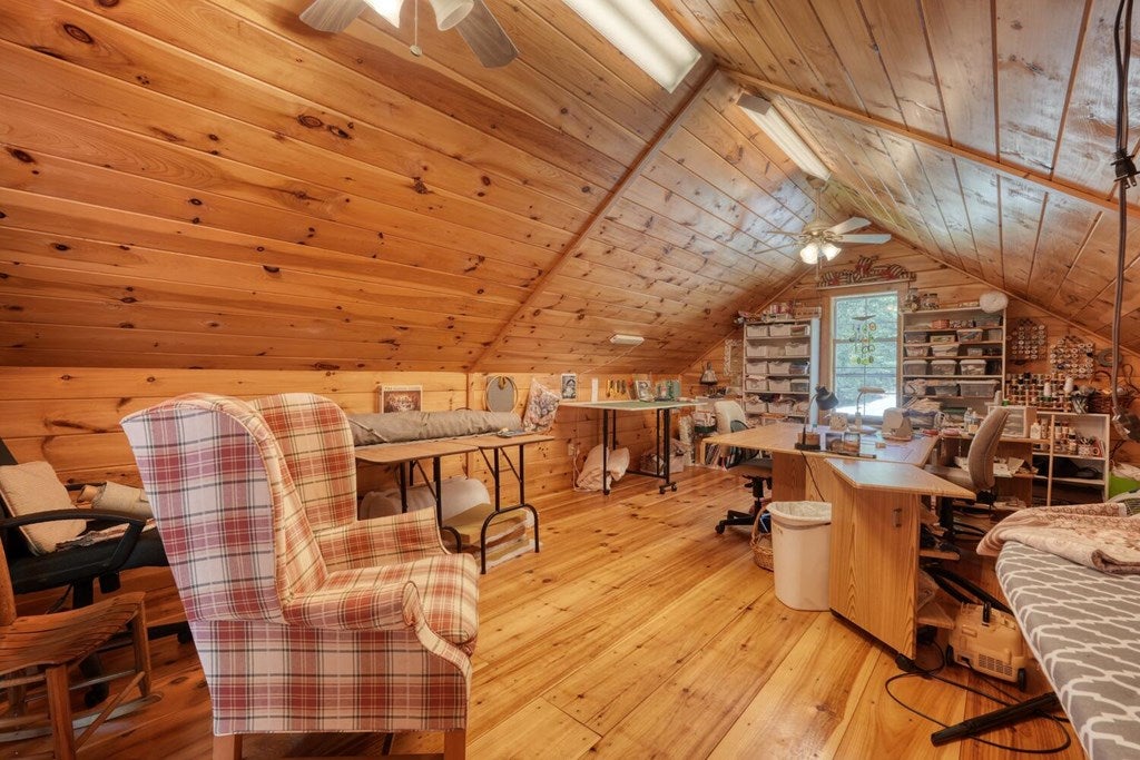 Blairsville, Georgia, 30512, United States, 3 Bedrooms Bedrooms, ,4 BathroomsBathrooms,Residential,Active,1877837