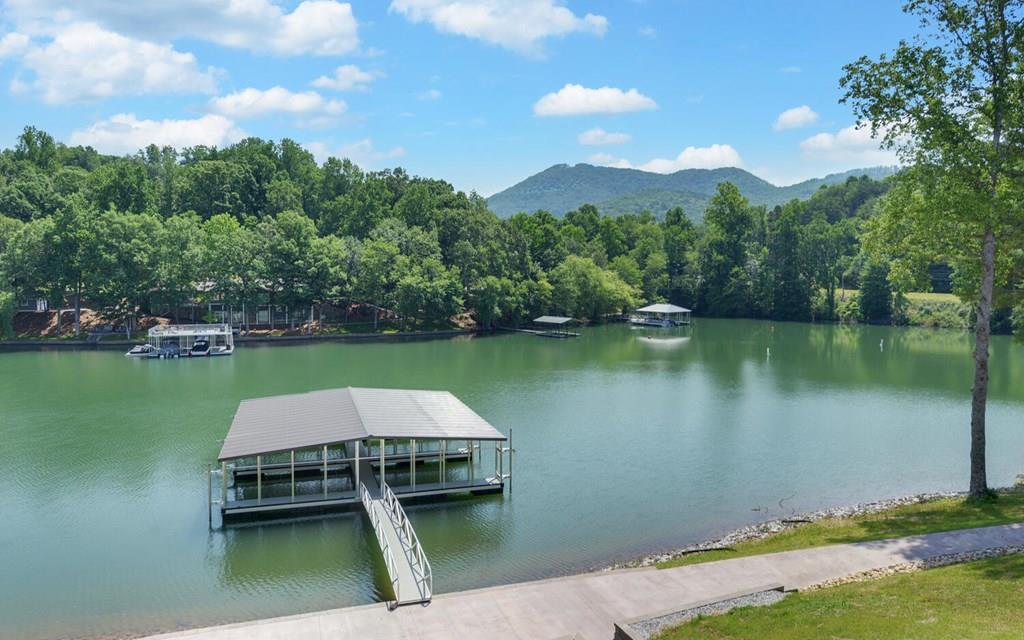 Hiawassee, Georgia, 30546, United States, 4 Bedrooms Bedrooms, ,5 BathroomsBathrooms,Residential,Active,1899221