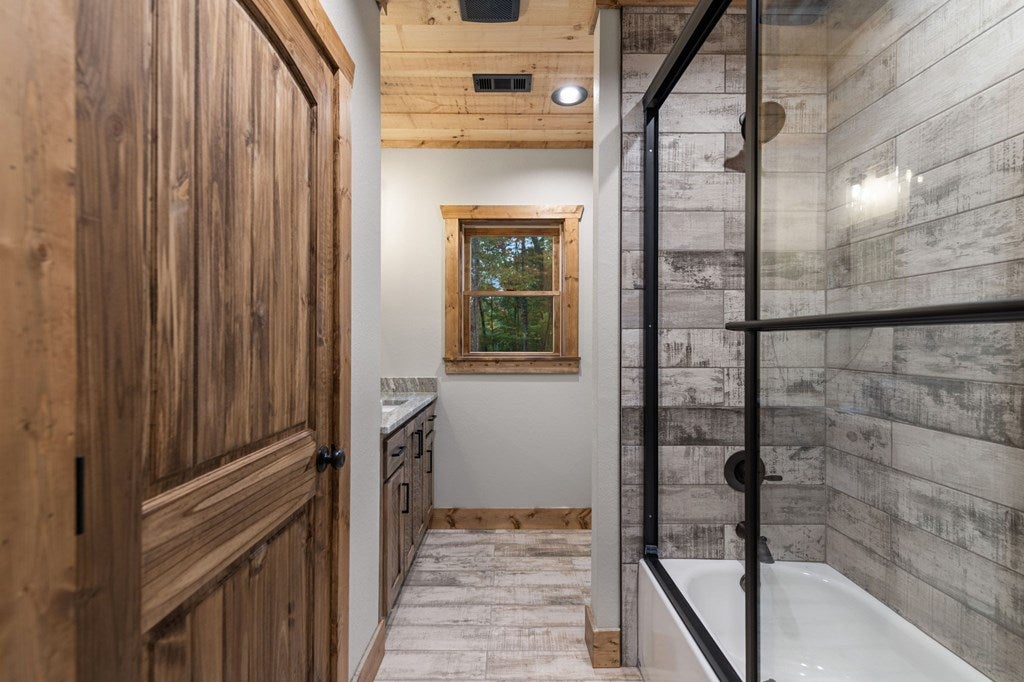 Blue Ridge, Georgia, 30513, United States, 4 Bedrooms Bedrooms, ,4 BathroomsBathrooms,Residential,Active,1941116