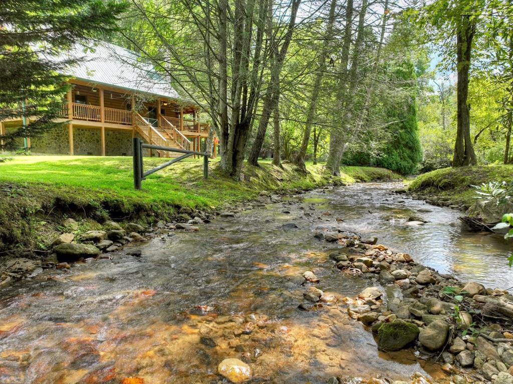 Ellijay, Georgia, 30536, United States, 2 Bedrooms Bedrooms, ,2 BathroomsBathrooms,Residential,Active,1946315
