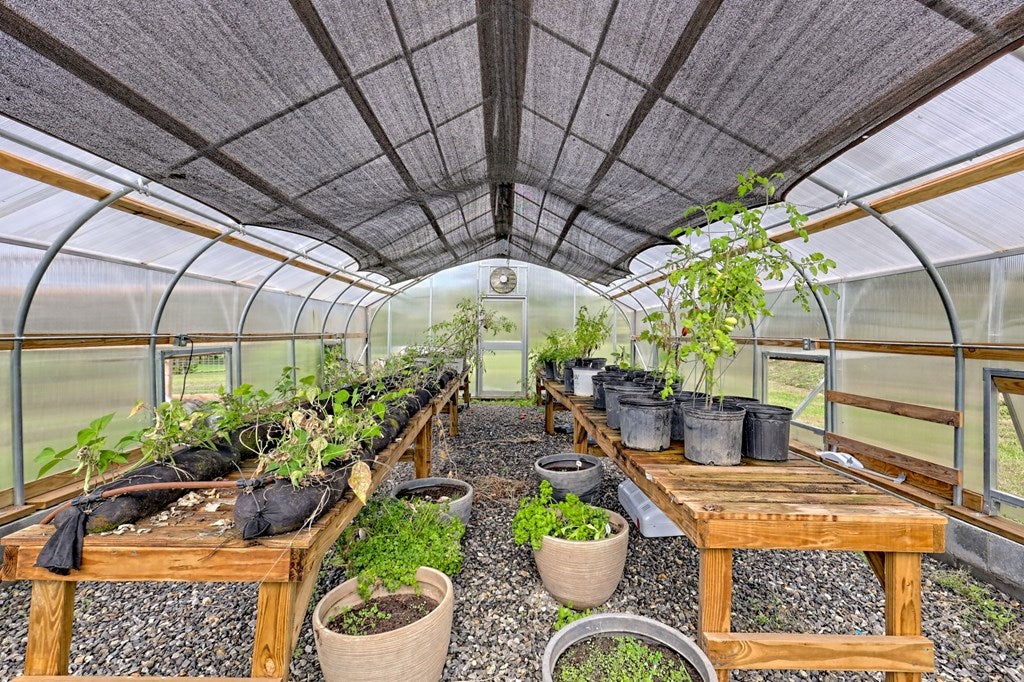 Warne, North Carolina, 28909, United States, 5 Bedrooms Bedrooms, ,6 BathroomsBathrooms,Residential,Active,1968121