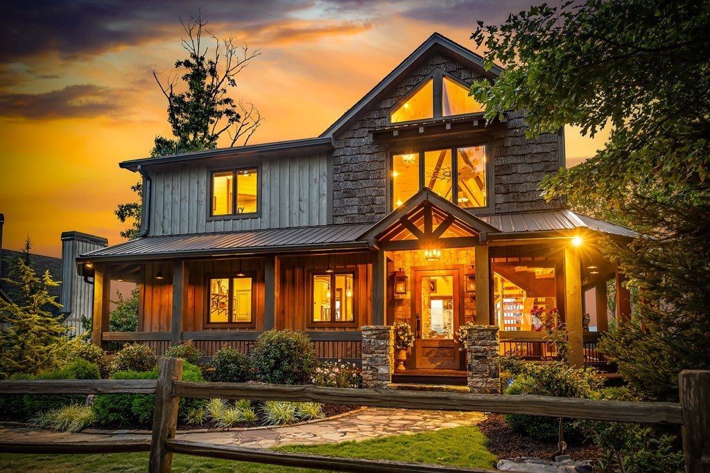 Blue Ridge, Georgia, 30513, United States, 4 Bedrooms Bedrooms, ,5 BathroomsBathrooms,Residential,Active,1904743