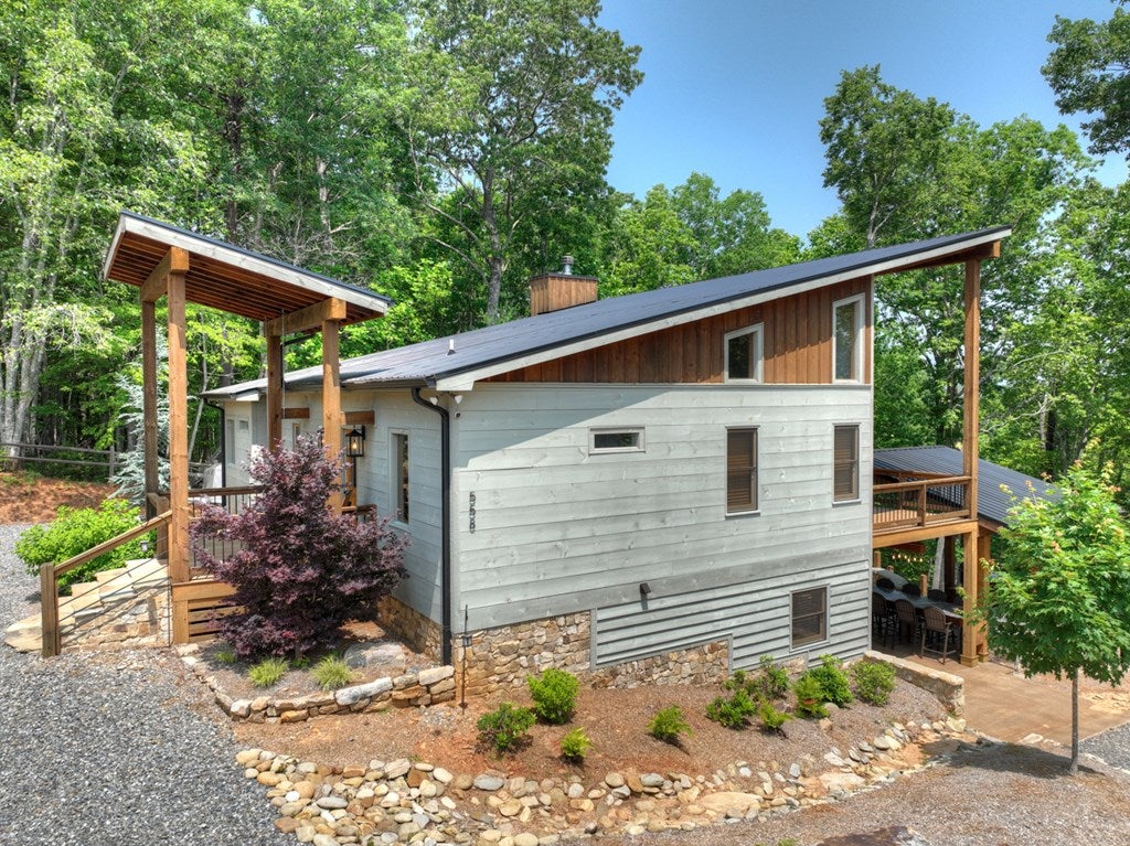 Morganton, Georgia, 30560, United States, 4 Bedrooms Bedrooms, ,4 BathroomsBathrooms,Residential,Active,1844261