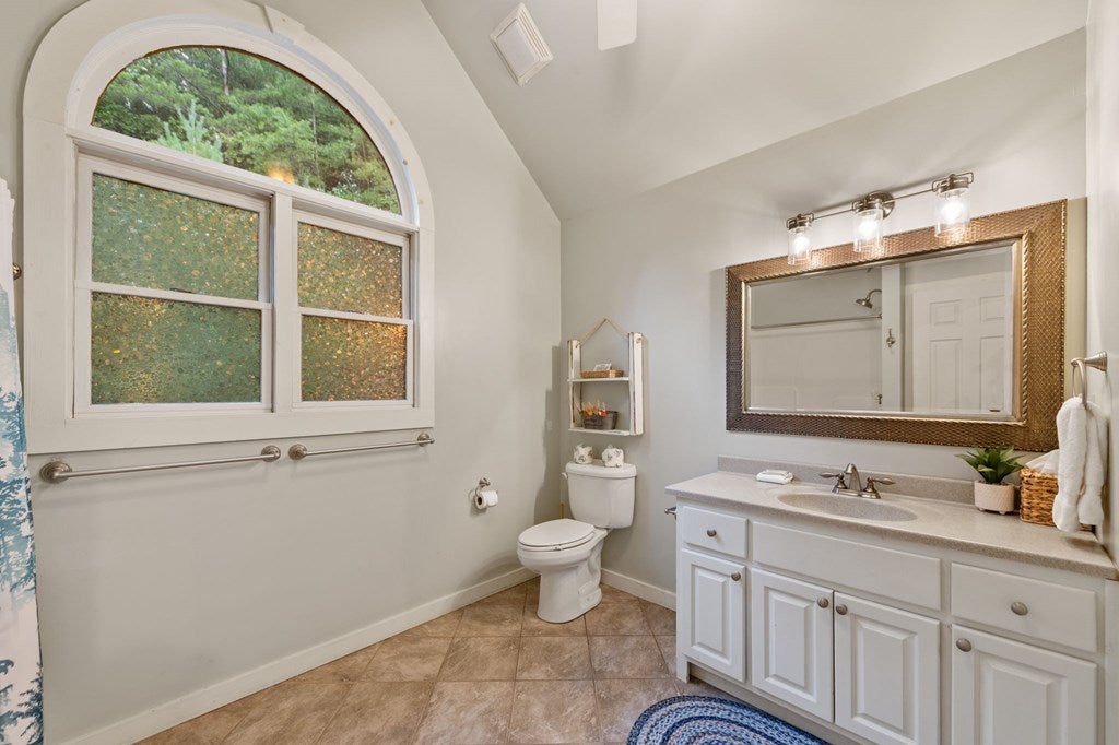 Blue Ridge, Georgia, 30513, United States, 4 Bedrooms Bedrooms, ,3 BathroomsBathrooms,Residential,Active,1945235