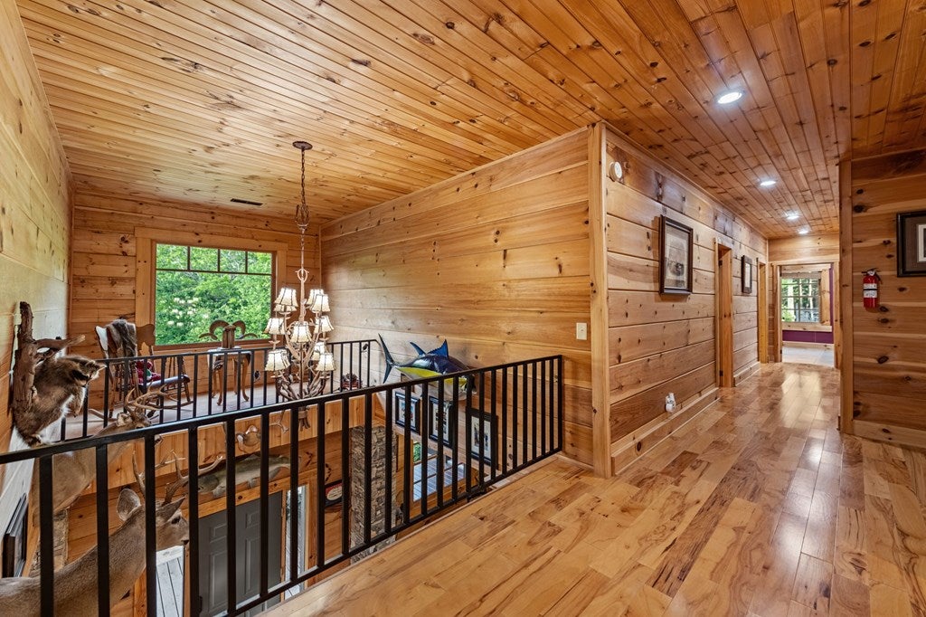 Brasstown, North Carolina, 28902, United States, 4 Bedrooms Bedrooms, ,5 BathroomsBathrooms,Residential,Active,1810516