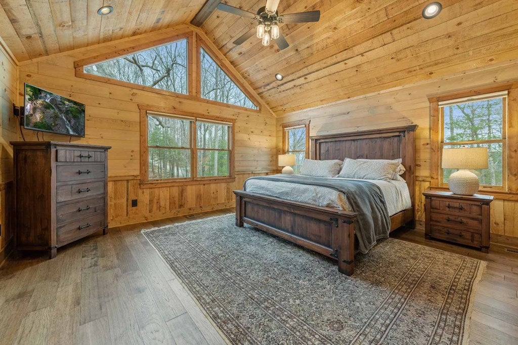 Blue Ridge, Georgia, 30513, United States, 4 Bedrooms Bedrooms, ,4 BathroomsBathrooms,Residential,Active,1965858